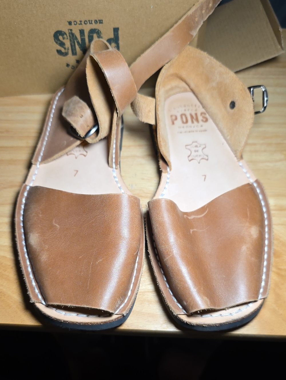 PONS Women’s Tan Leather Slip-On Sandals